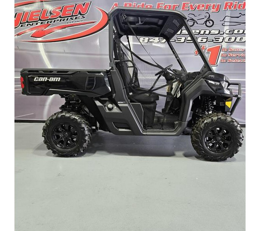 2023 Can-Am® Defender XT HD10