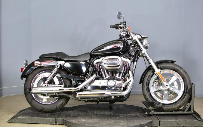 2015 Harley-Davidson 1200 Custom