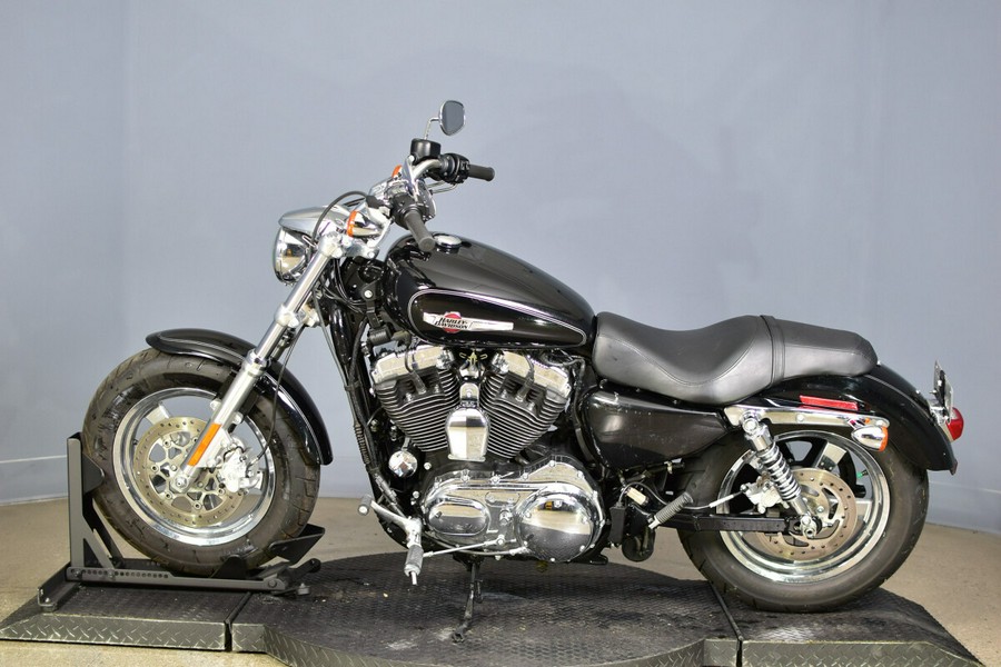 2015 Harley-Davidson 1200 Custom