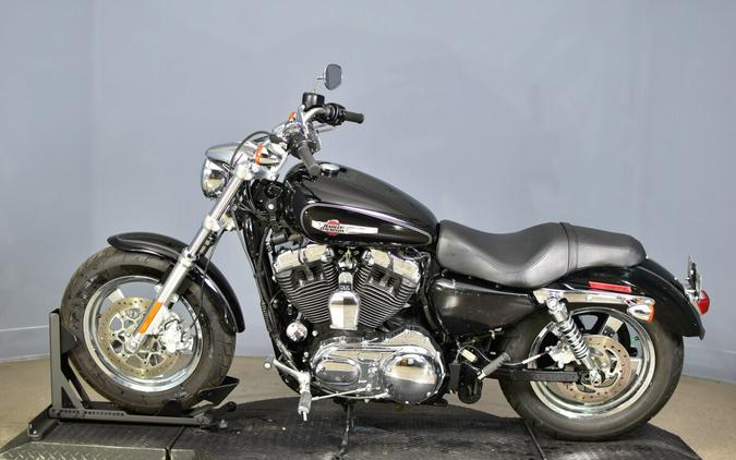 2015 Harley-Davidson 1200 Custom