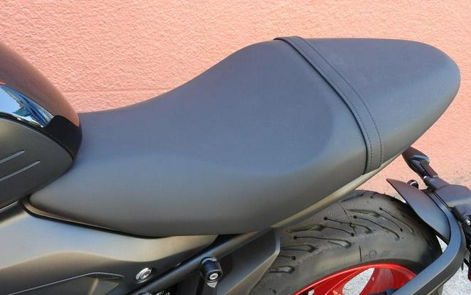 2026 Triumph Trident 660 Triple Tribute Edition Sapphire Black and Cobalt Blue