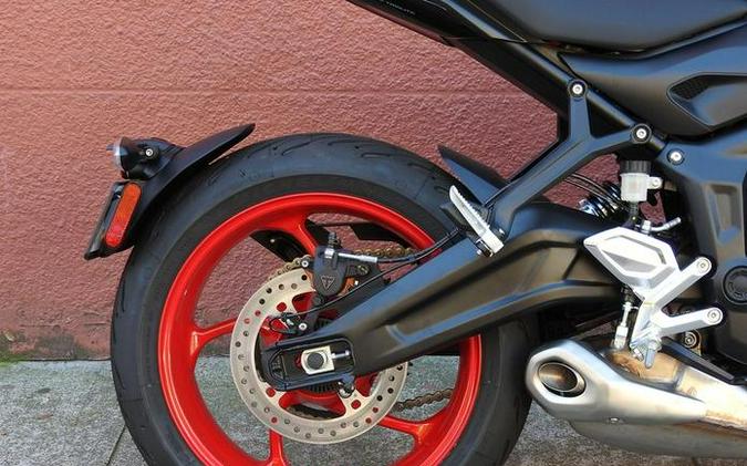 2026 Triumph Trident 660 Triple Tribute Edition Sapphire Black and Cobalt Blue