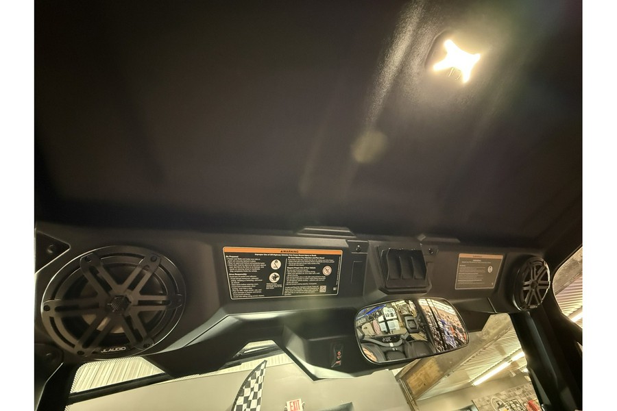 2026 Can-Am DEFENDER LIMITED HD11