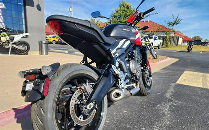 2025 Triumph Trident 660