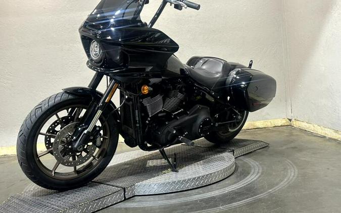 2024 Harley-Davidson® Low Rider™ ST VIVID BLACK