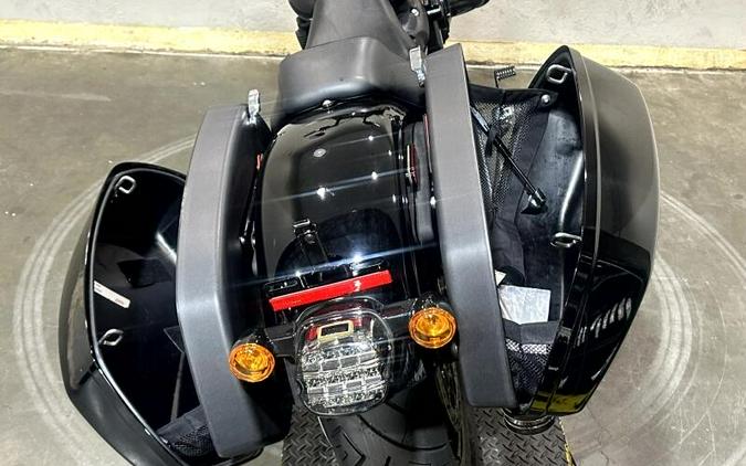 2024 Harley-Davidson® Low Rider™ ST VIVID BLACK