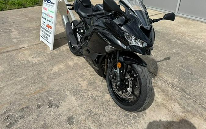 2024 Kawasaki Ninja ZX-4RR ABS Metallic Spark Black