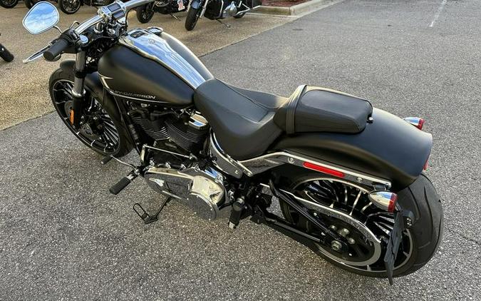 2023 Harley-Davidson® FXBR - Breakout® 117