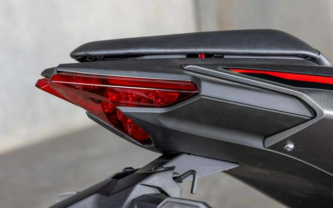 2025 Kawasaki Z500 SE ABS