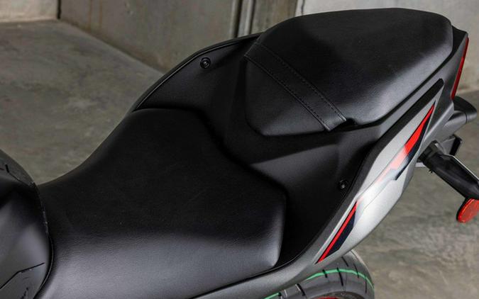 2025 Kawasaki Z500 SE ABS