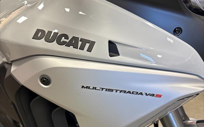 2024 Ducati Multistrada V4 S Travel & Radar