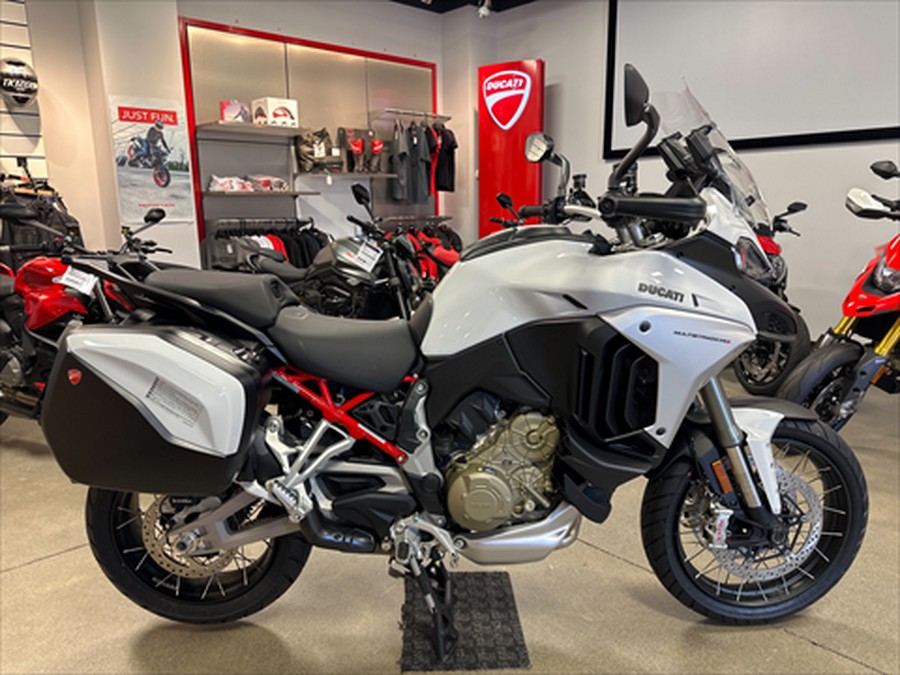 2024 Ducati Multistrada V4 S Travel & Radar