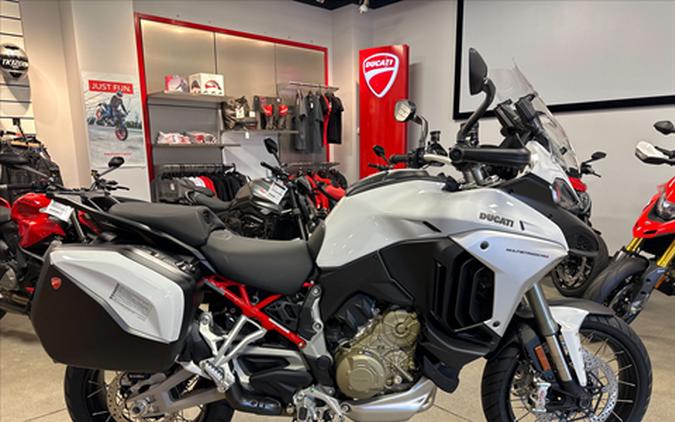 2024 Ducati Multistrada V4 S Travel & Radar