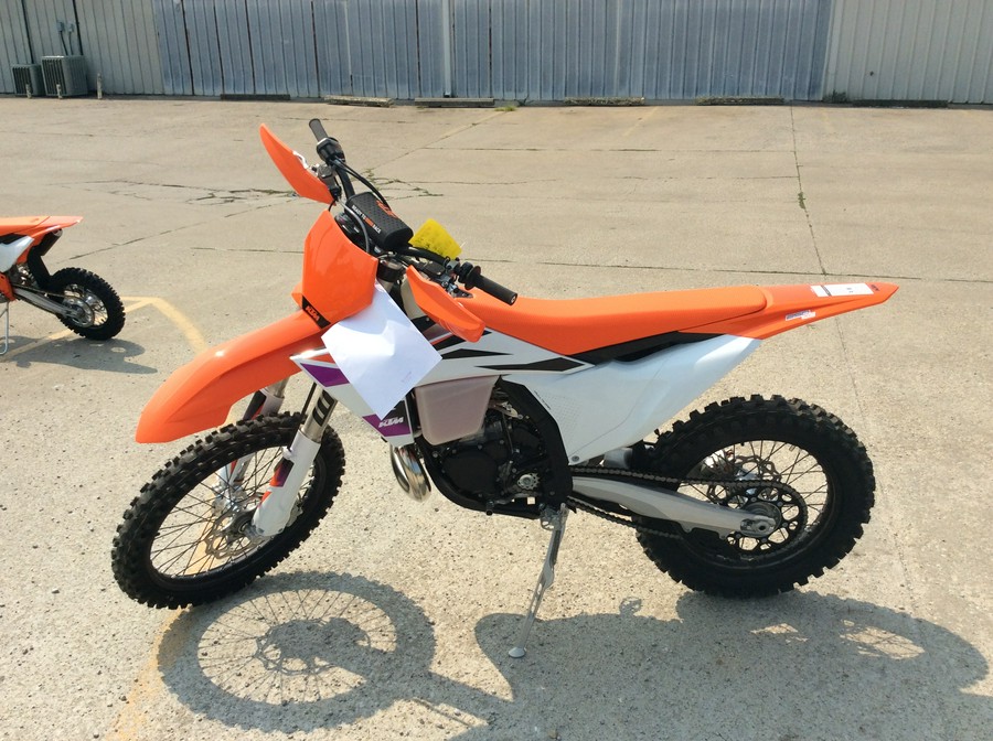 2024 KTM XC 250