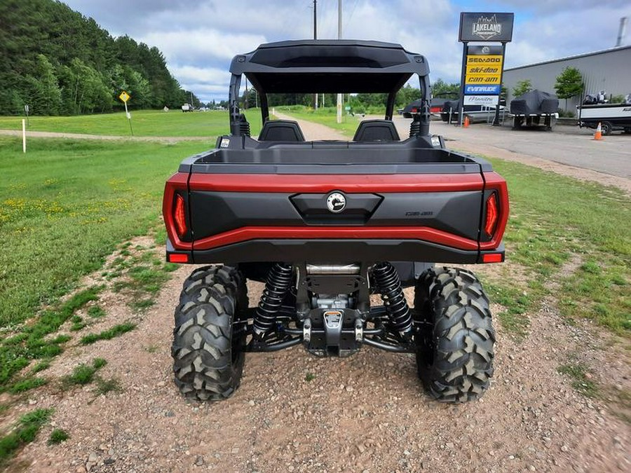 2024 Can-Am® Commander XT 700