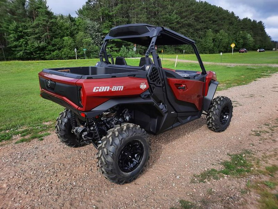 2024 Can-Am® Commander XT 700