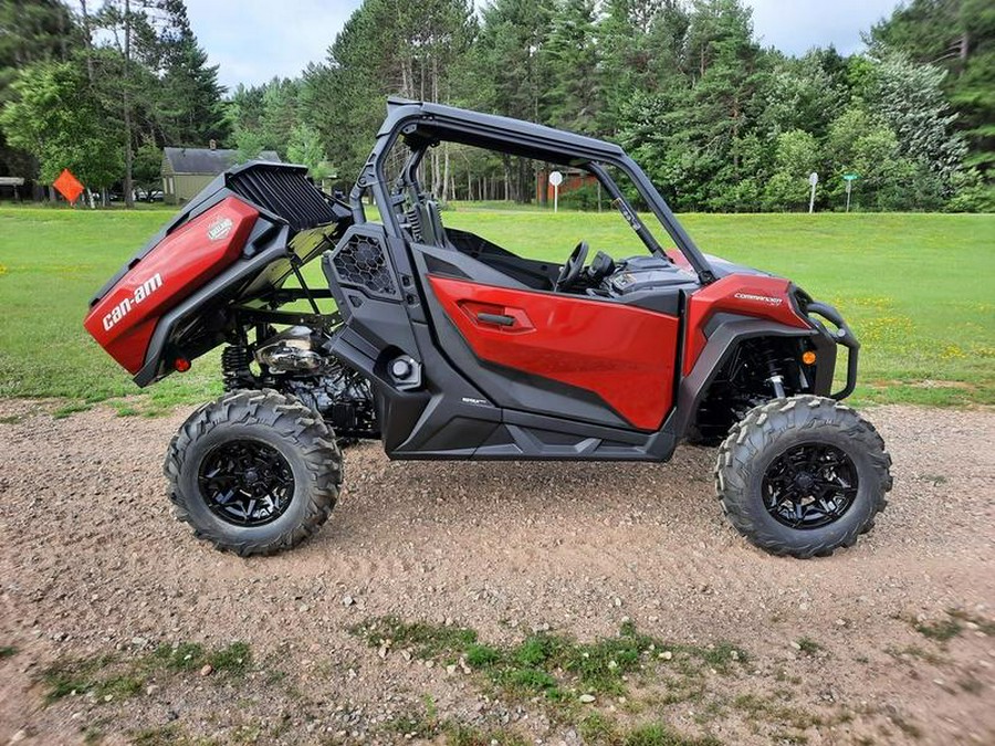 2024 Can-Am® Commander XT 700