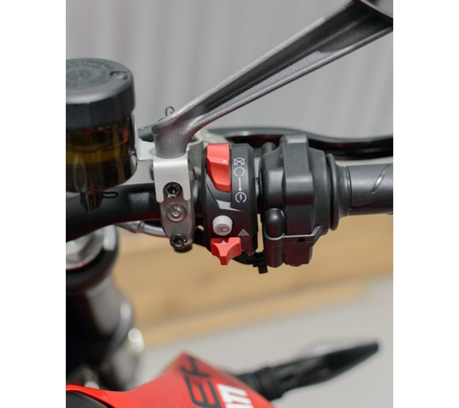 2022 Ducati Monster + Ducati Red + Ducati Red