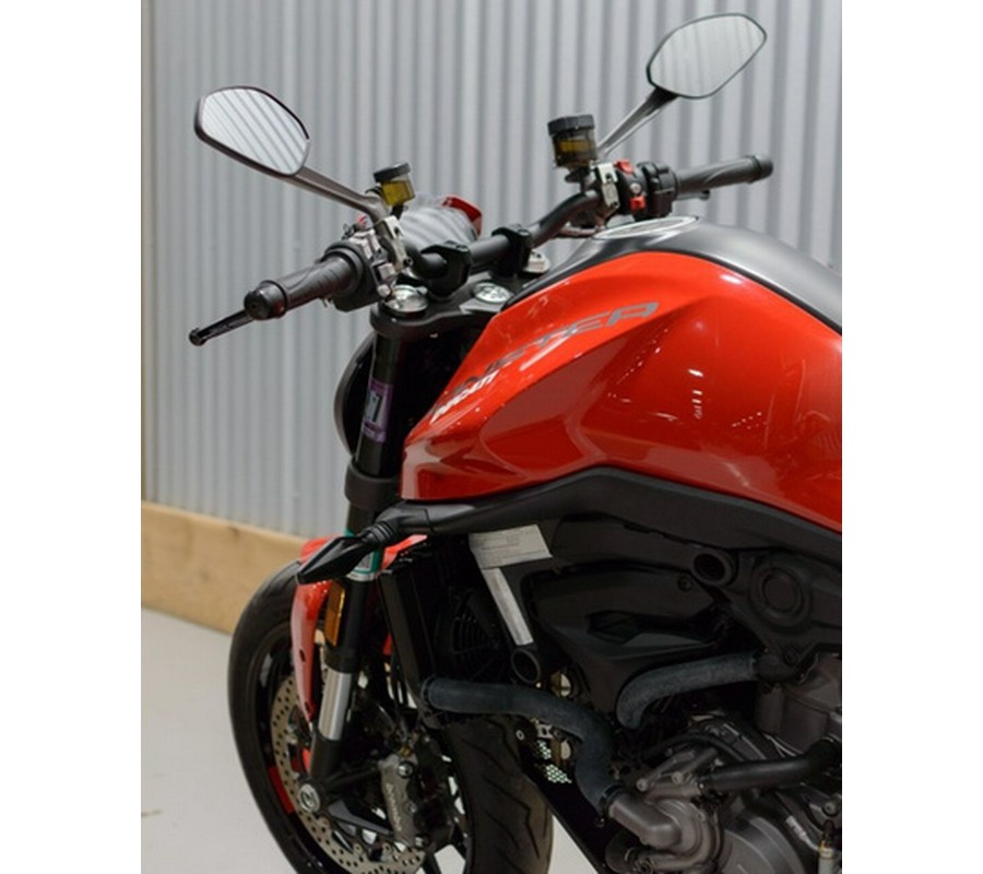 2022 Ducati Monster + Ducati Red + Ducati Red