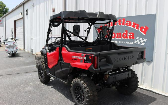 2024 Honda® Pioneer 1000 Deluxe