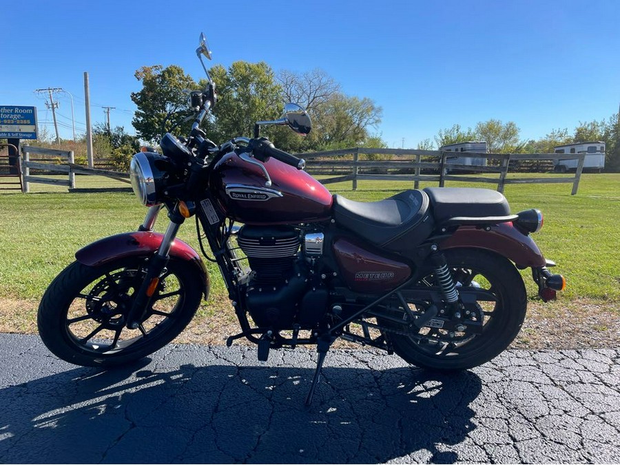 2023 Royal Enfield METEOR 350 - STELLAR RED