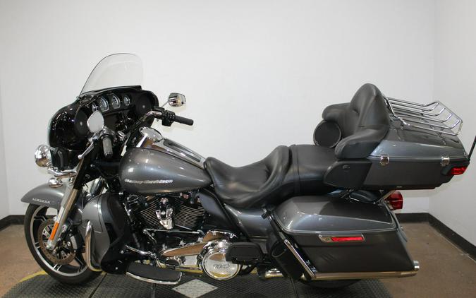 2022 Harley-Davidson® Ultra Limited GAUNT GRY MTLIC