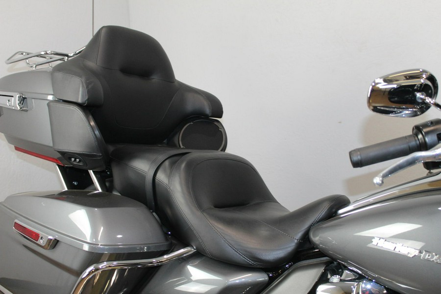 2022 Harley-Davidson® Ultra Limited GAUNT GRY MTLIC