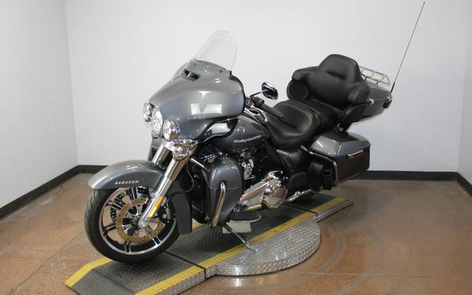 2022 Harley-Davidson® Ultra Limited GAUNT GRY MTLIC