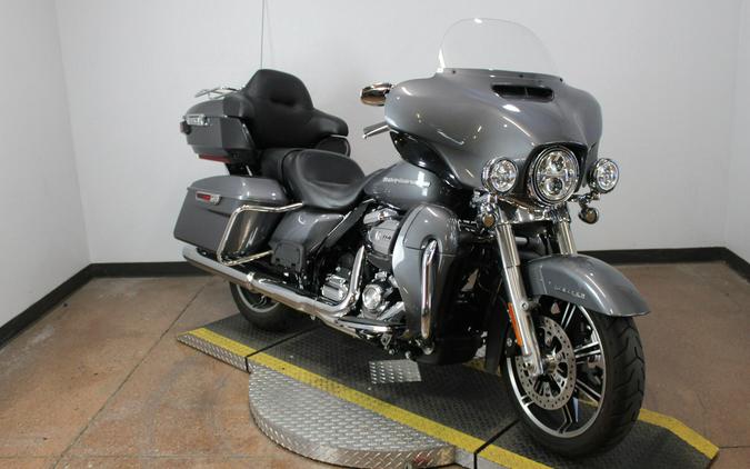 2022 Harley-Davidson® Ultra Limited GAUNT GRY MTLIC