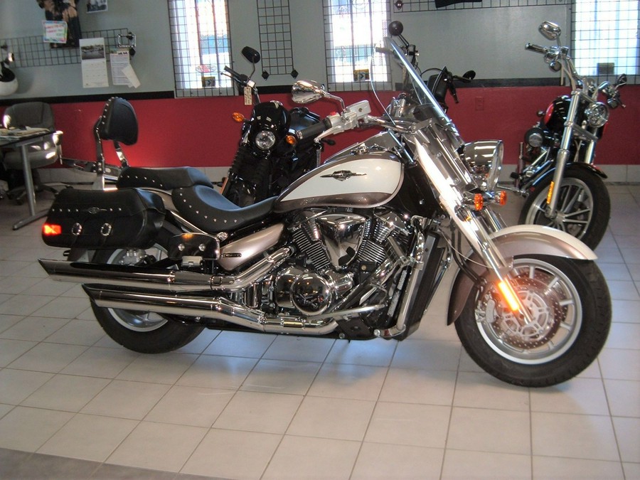 2009 Suzuki Boulevard C109RT