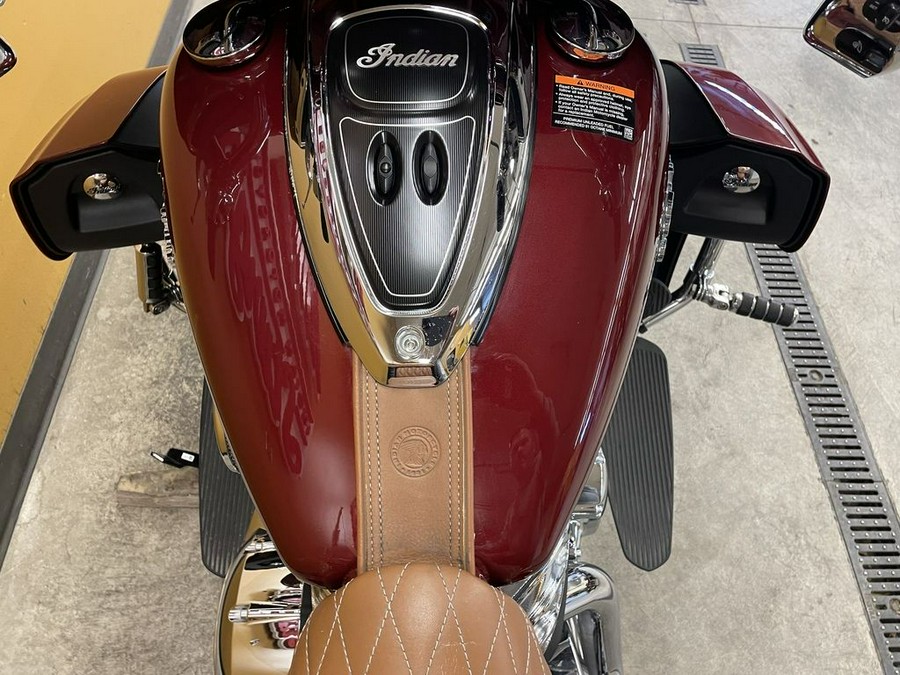 2020 Indian Motorcycle® Roadmaster® Burgundy Metallic