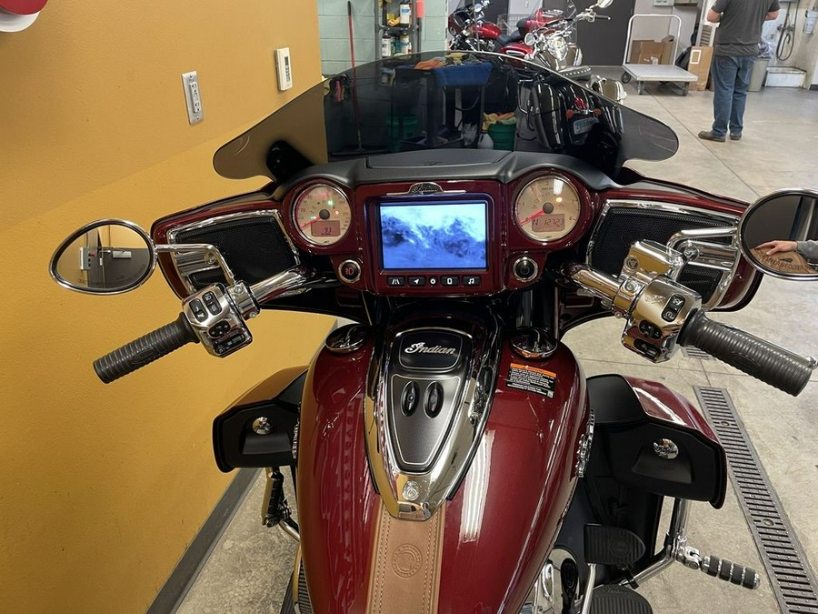 2020 Indian Motorcycle® Roadmaster® Burgundy Metallic