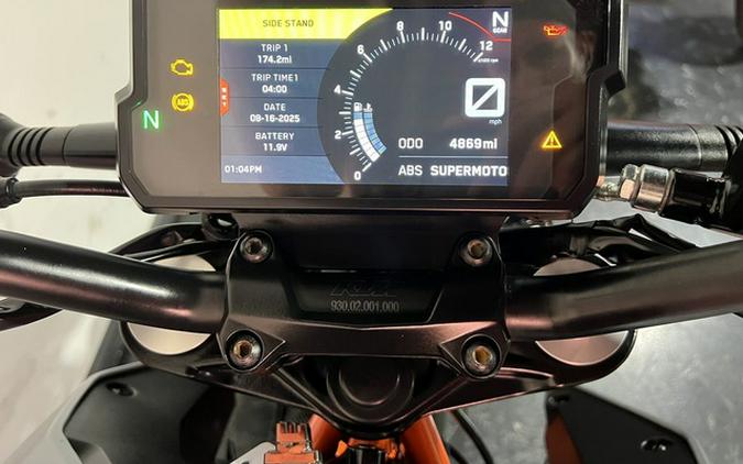 2022 KTM Duke 390