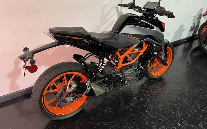 2022 KTM Duke 390