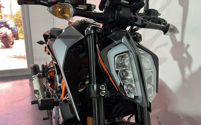 2022 KTM Duke 390