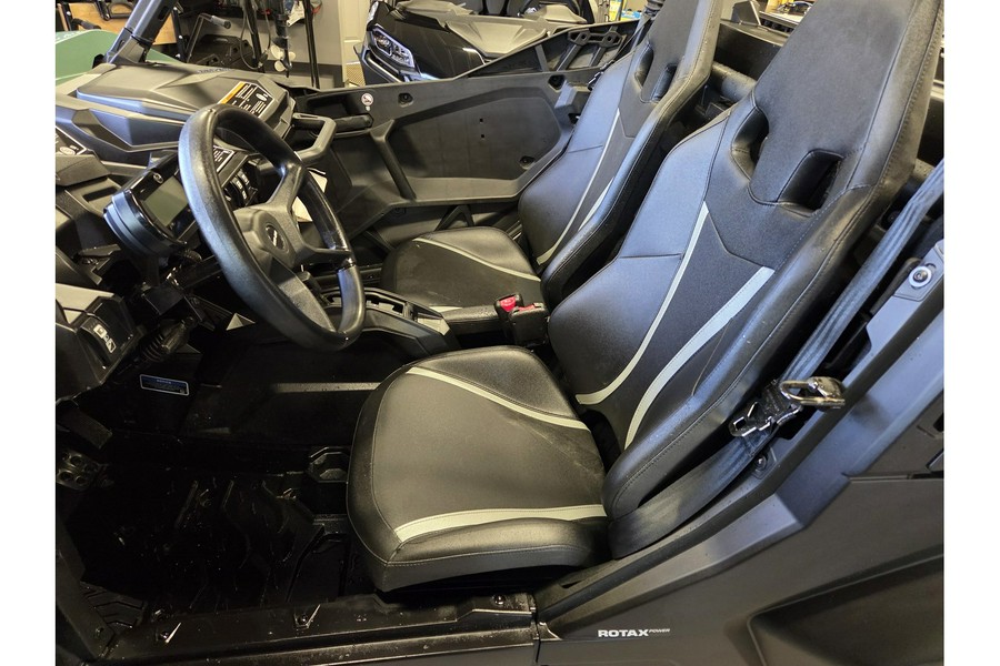 2025 Can-Am COMMANDER DPS 700