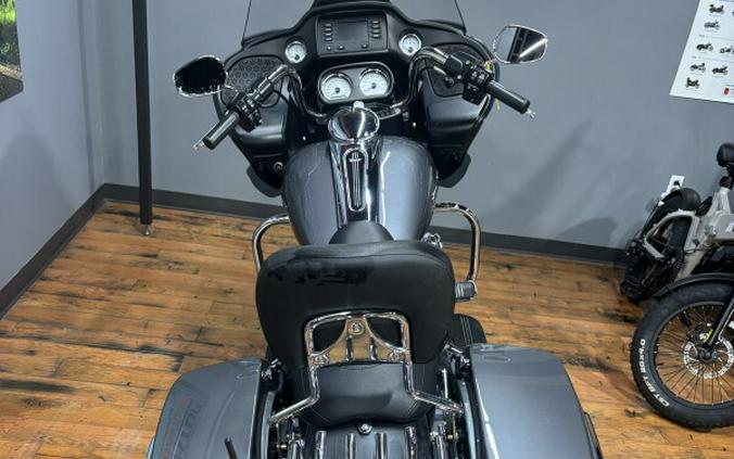 2021 Harley-Davidson® Road Glide® GAUNTLET GRAY METALLIC