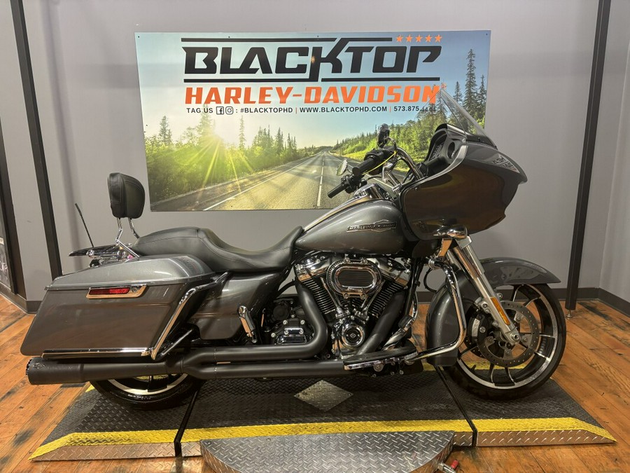 2021 Harley-Davidson® Road Glide® GAUNTLET GRAY METALLIC