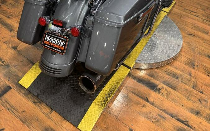 2021 Harley-Davidson® Road Glide® GAUNTLET GRAY METALLIC