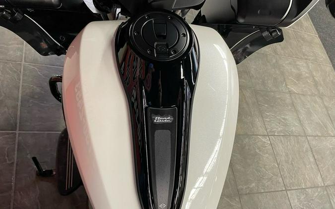 2024 Harley-Davidson® FLTRX - Road Glide®