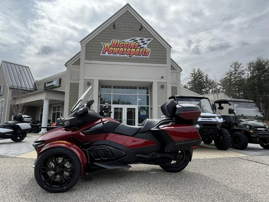 2024 Can-Am® Spyder RT Limited Dark Wheels