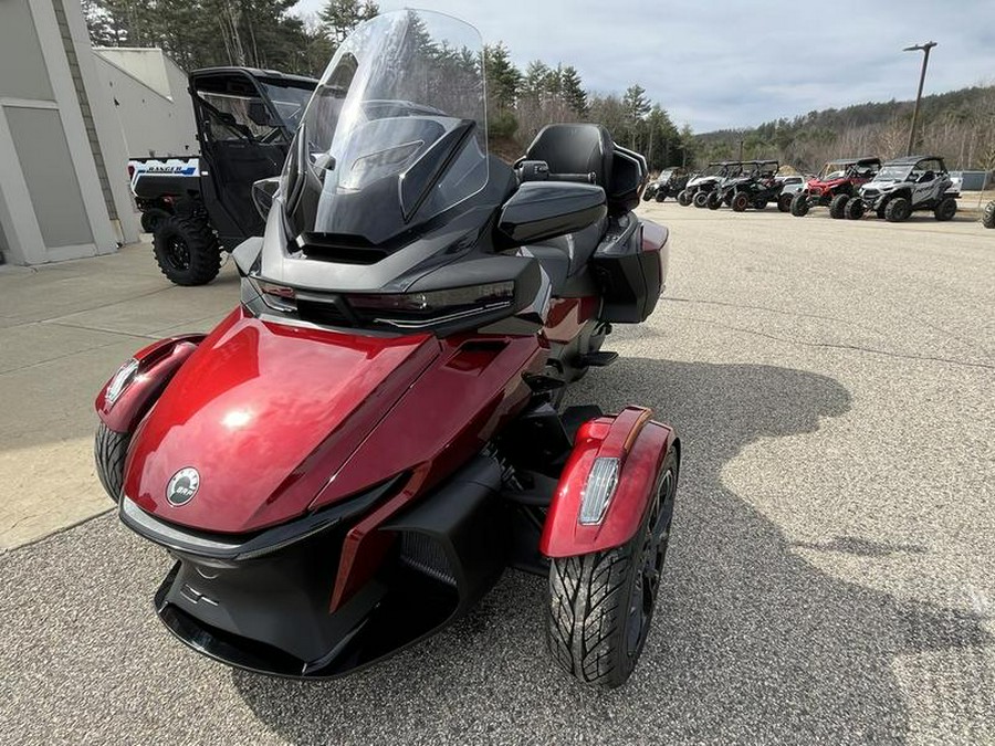 2024 Can-Am® Spyder RT Limited Dark Wheels