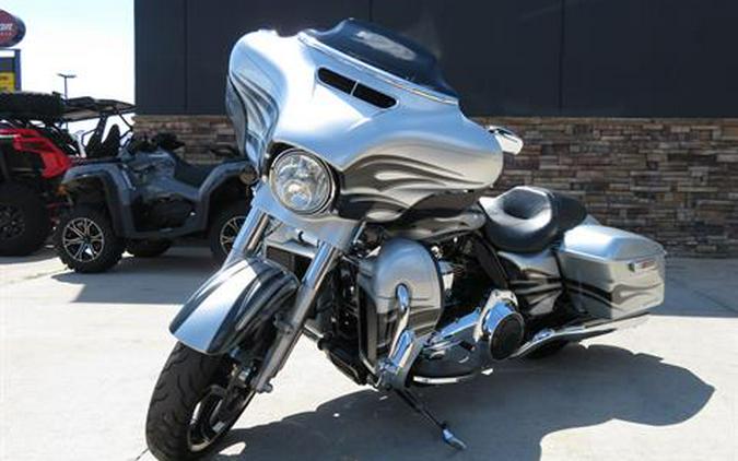 2015 Harley-Davidson Street Glide® Special