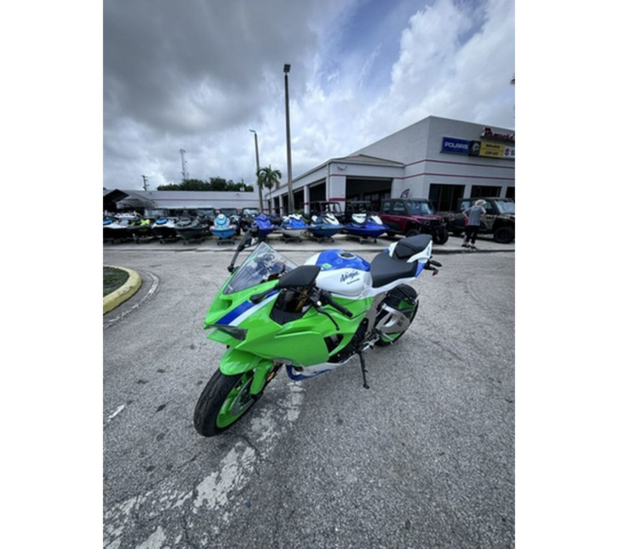 2024 Kawasaki Ninja ZX-6R 40th Anniversary Edition ABS