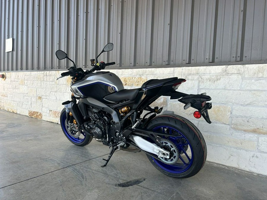 2025 Yamaha MT 09 SP