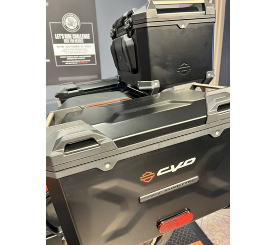 2025 Harley-Davidson Pan America CVO