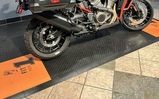 2025 Harley-Davidson Pan America CVO