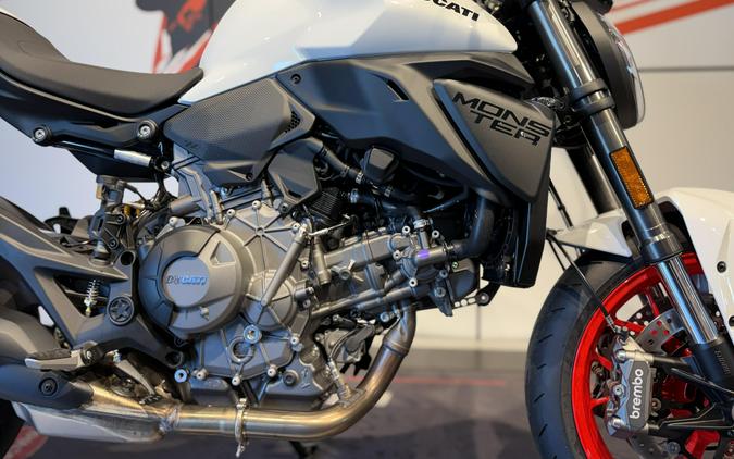 2027 Ducati MONSTER PLUS