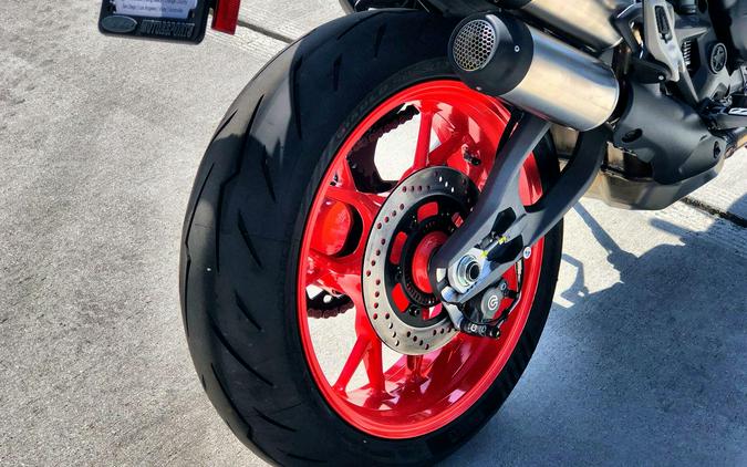 2027 Ducati MONSTER PLUS
