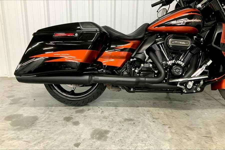 2017 Harley-Davidson® FLHXSE - CVO™ Street Glide®